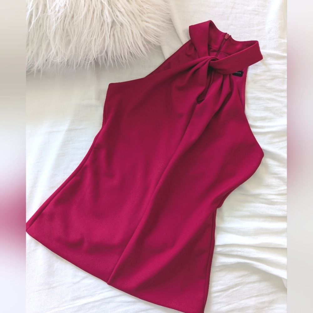 WHITE HOUSE BLACK MARKET | Hot Pink Halter Peep Hole Tank